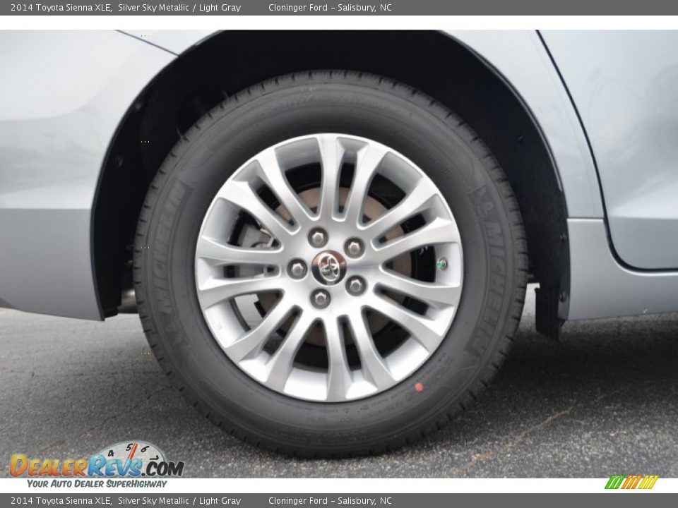 2014 Toyota Sienna XLE Silver Sky Metallic / Light Gray Photo #20