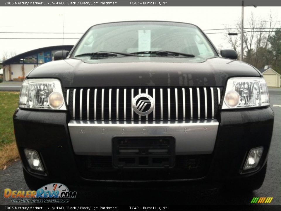 2006 Mercury Mariner Luxury 4WD Black / Black/Light Parchment Photo #3