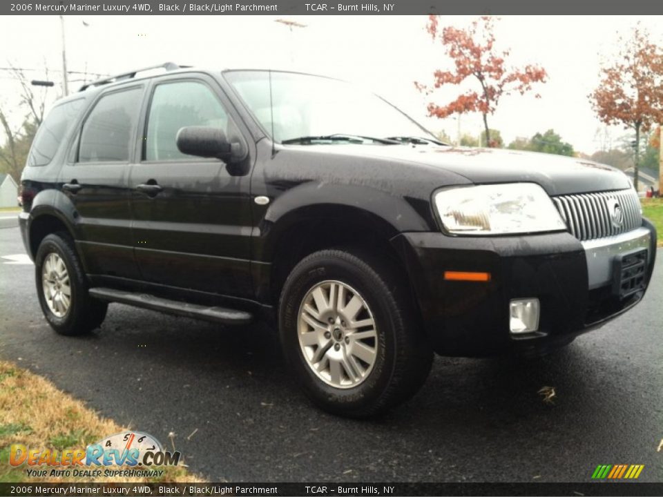 2006 Mercury Mariner Luxury 4WD Black / Black/Light Parchment Photo #4