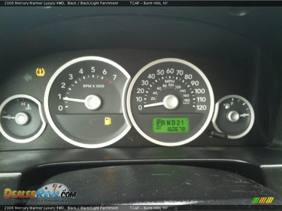 2006 Mercury Mariner Luxury 4WD Black / Black/Light Parchment Photo #13