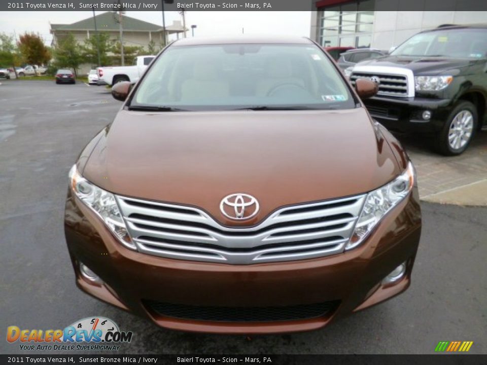 2011 Toyota Venza I4 Sunset Bronze Mica / Ivory Photo #2