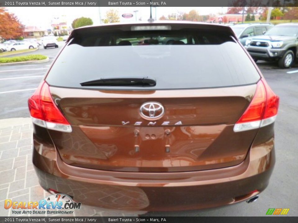 2011 Toyota Venza I4 Sunset Bronze Mica / Ivory Photo #6