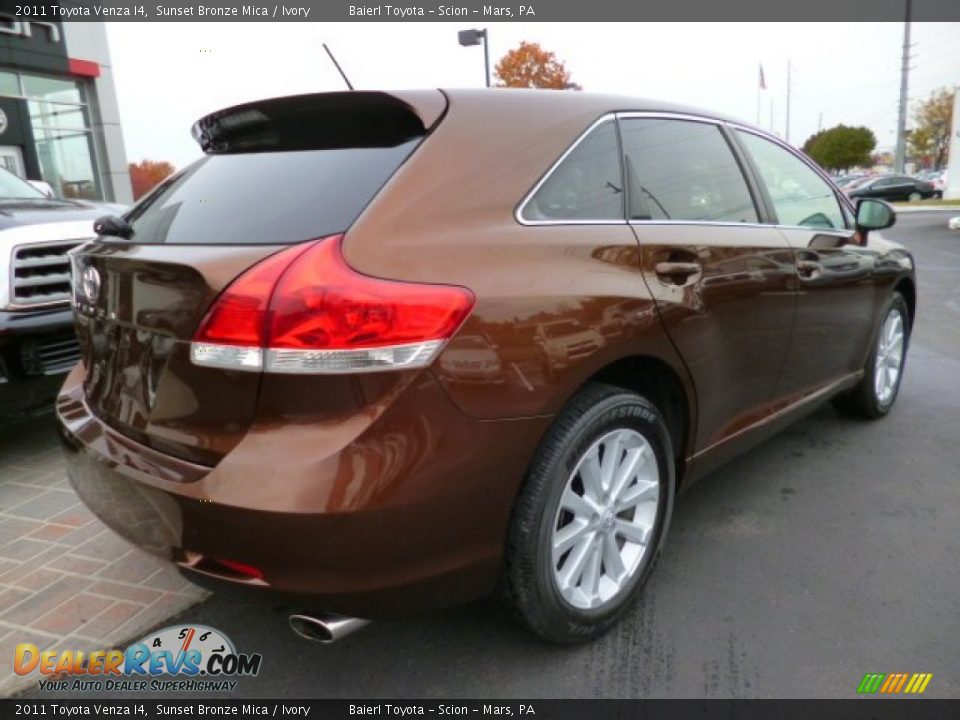 2011 Toyota Venza I4 Sunset Bronze Mica / Ivory Photo #7