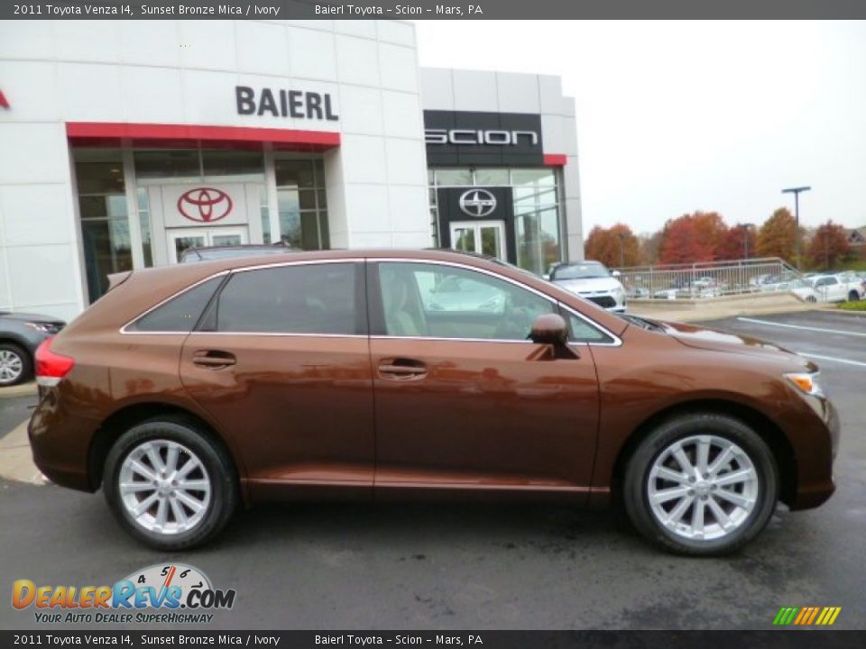 2011 Toyota Venza I4 Sunset Bronze Mica / Ivory Photo #8