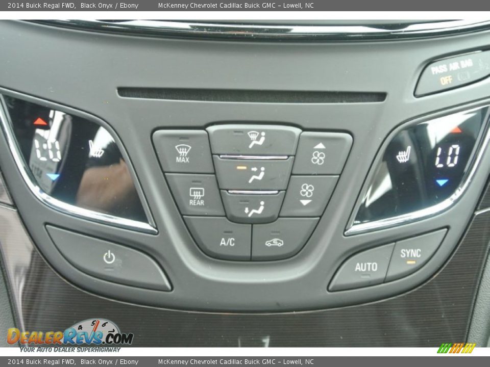 2014 Buick Regal FWD Black Onyx / Ebony Photo #12