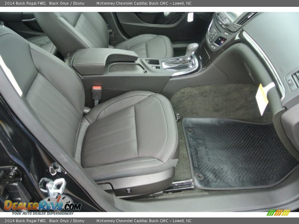 2014 Buick Regal FWD Black Onyx / Ebony Photo #19
