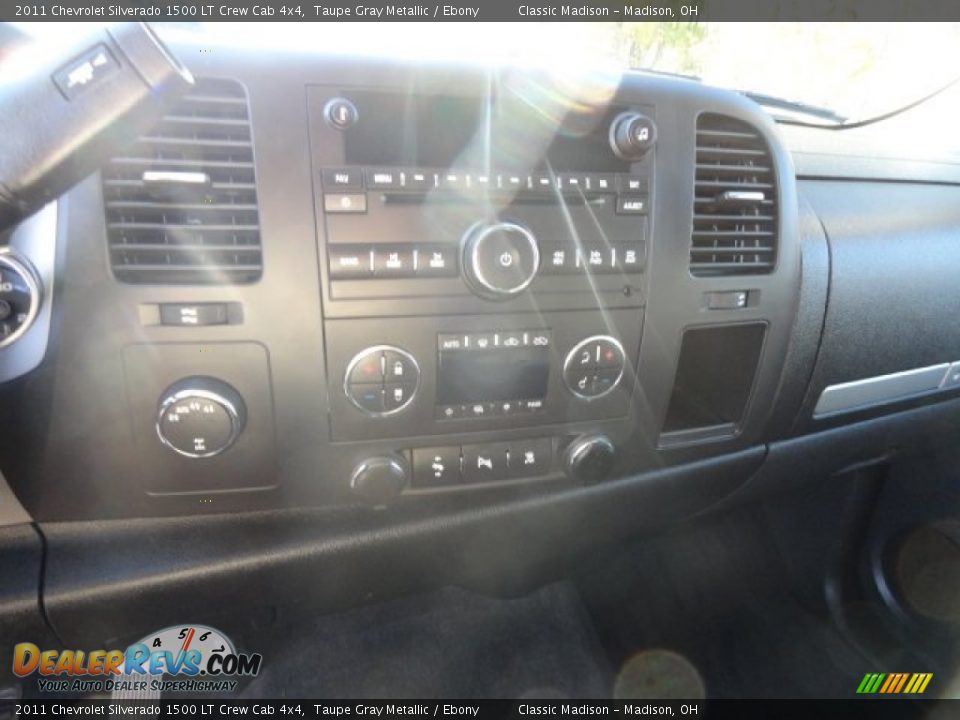 2011 Chevrolet Silverado 1500 LT Crew Cab 4x4 Taupe Gray Metallic / Ebony Photo #4
