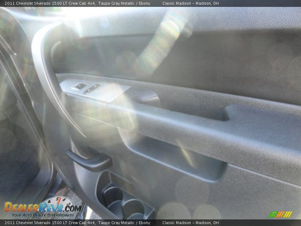 2011 Chevrolet Silverado 1500 LT Crew Cab 4x4 Taupe Gray Metallic / Ebony Photo #11