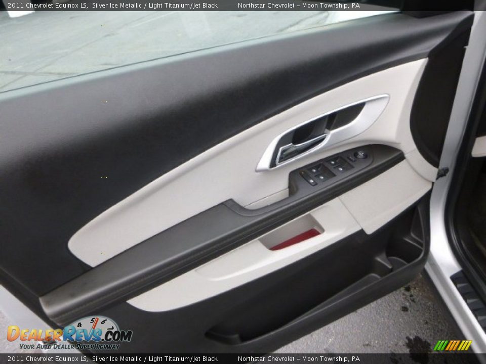 2011 Chevrolet Equinox LS Silver Ice Metallic / Light Titanium/Jet Black Photo #14