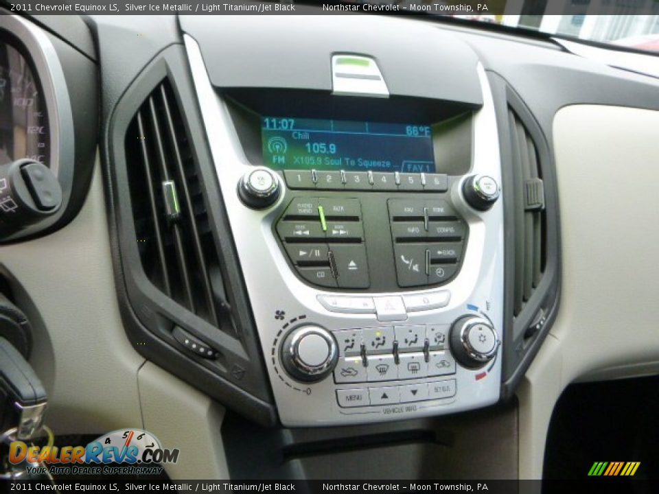 2011 Chevrolet Equinox LS Silver Ice Metallic / Light Titanium/Jet Black Photo #18
