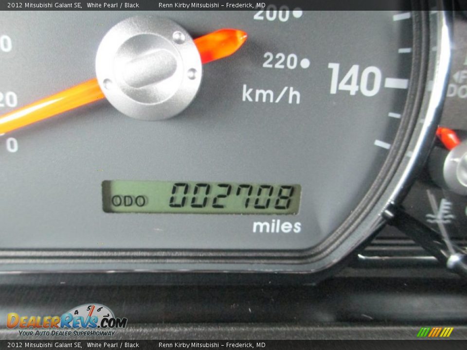 2012 Mitsubishi Galant SE White Pearl / Black Photo #16