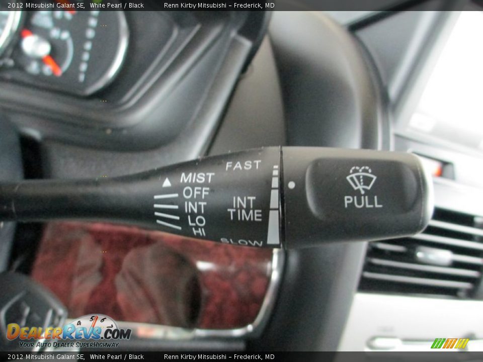 2012 Mitsubishi Galant SE White Pearl / Black Photo #18
