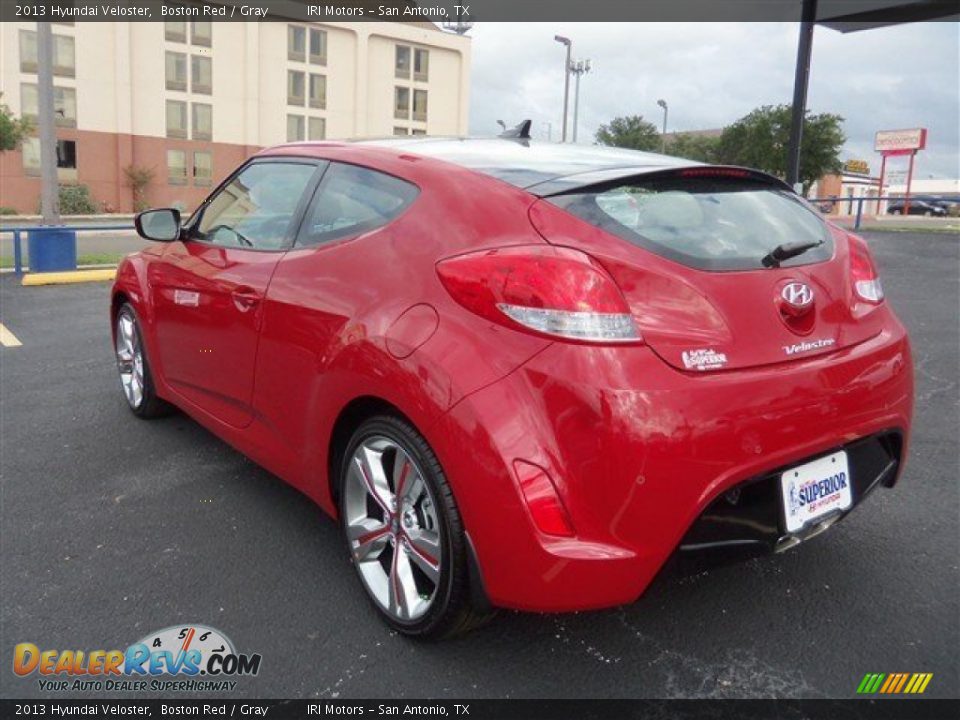 2013 Hyundai Veloster Boston Red / Gray Photo #4