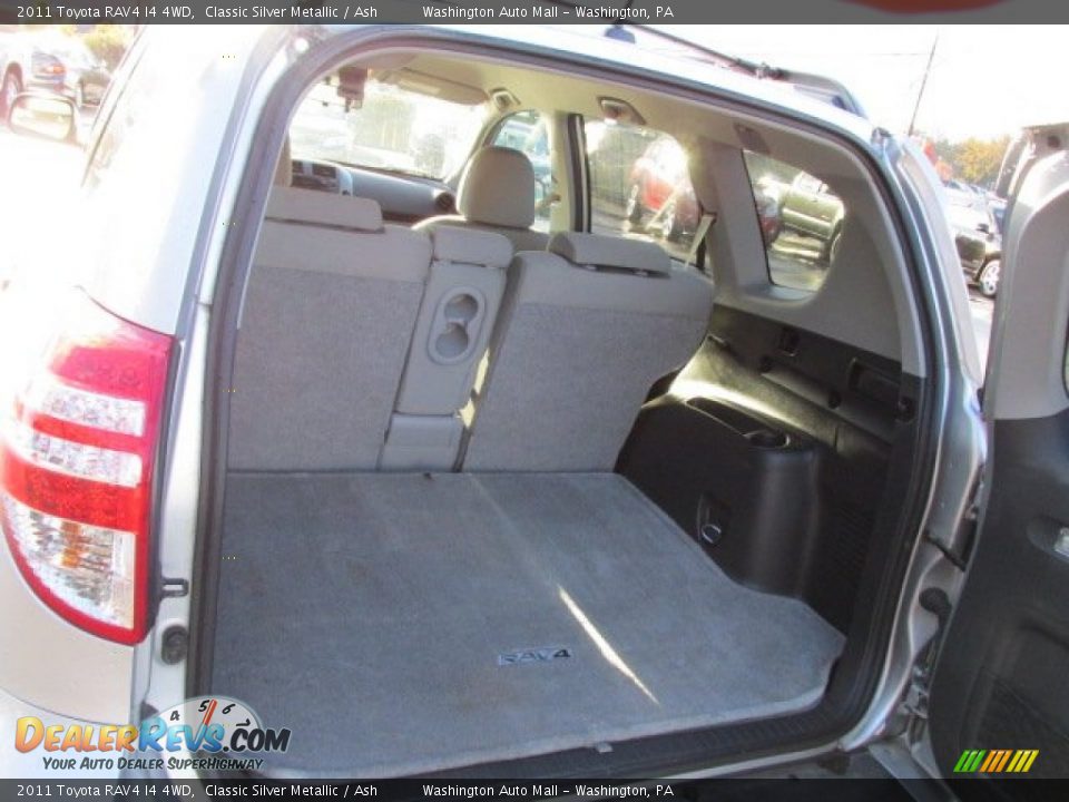 2011 Toyota RAV4 I4 4WD Classic Silver Metallic / Ash Photo #17