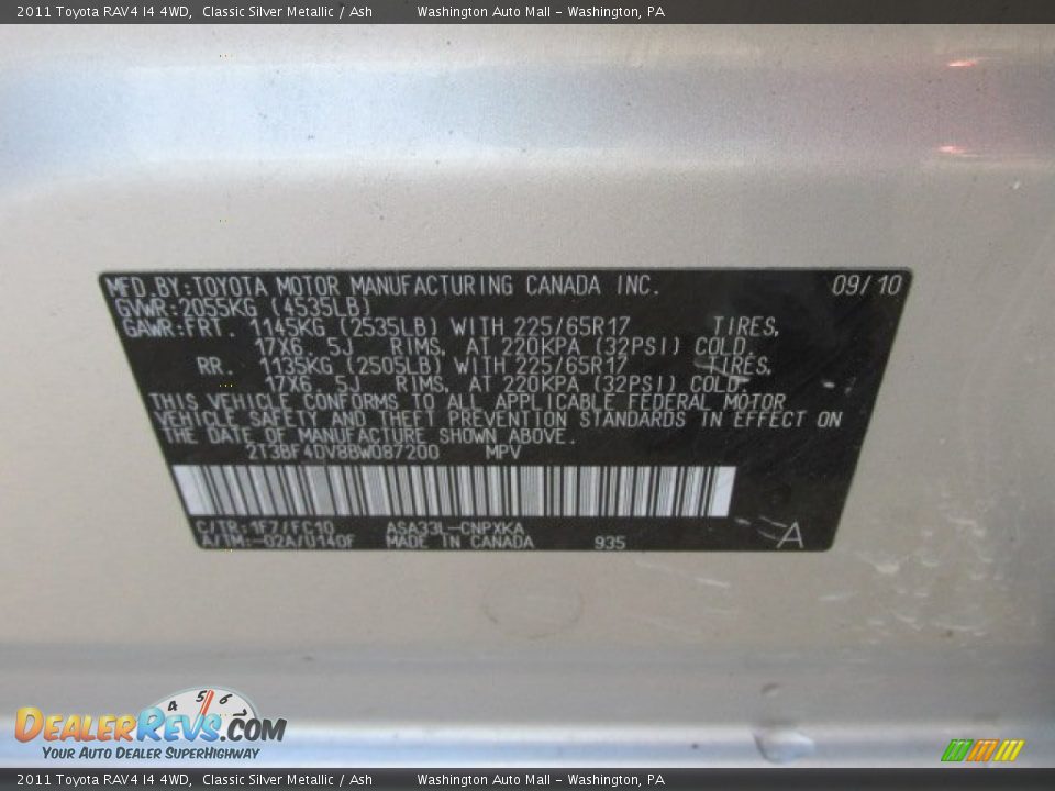 2011 Toyota RAV4 I4 4WD Classic Silver Metallic / Ash Photo #19