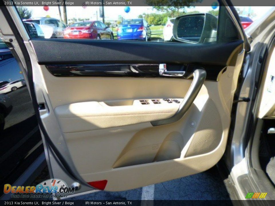 2013 Kia Sorento LX Bright Silver / Beige Photo #7