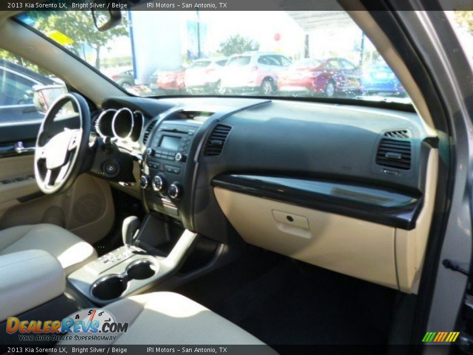 2013 Kia Sorento LX Bright Silver / Beige Photo #14