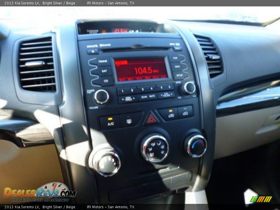 2013 Kia Sorento LX Bright Silver / Beige Photo #17