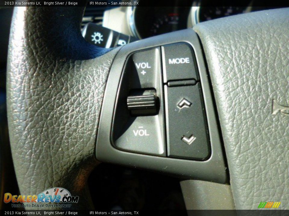 2013 Kia Sorento LX Bright Silver / Beige Photo #20