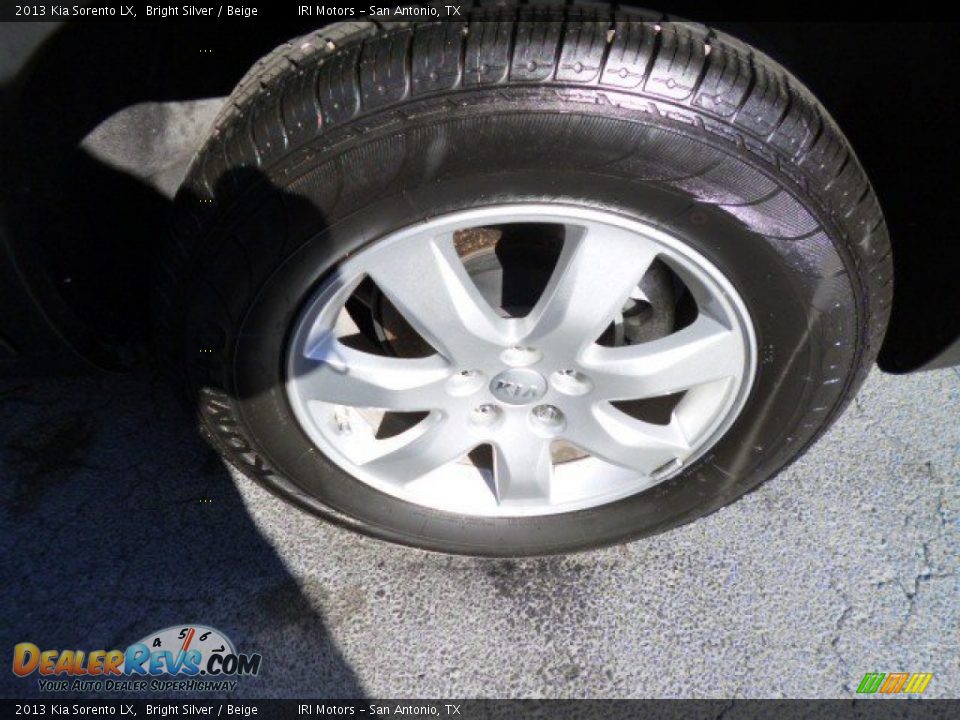 2013 Kia Sorento LX Bright Silver / Beige Photo #23