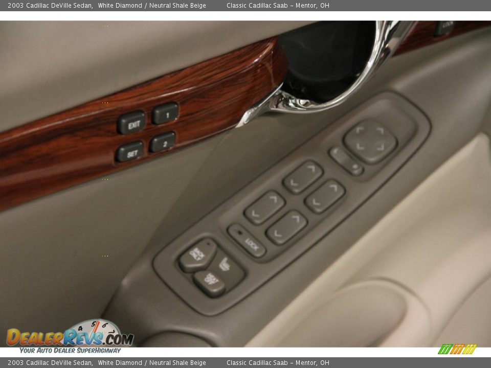 2003 Cadillac DeVille Sedan White Diamond / Neutral Shale Beige Photo #5