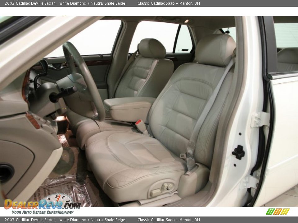 2003 Cadillac DeVille Sedan White Diamond / Neutral Shale Beige Photo #7