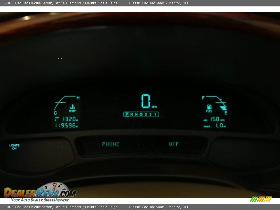 2003 Cadillac DeVille Sedan White Diamond / Neutral Shale Beige Photo #9