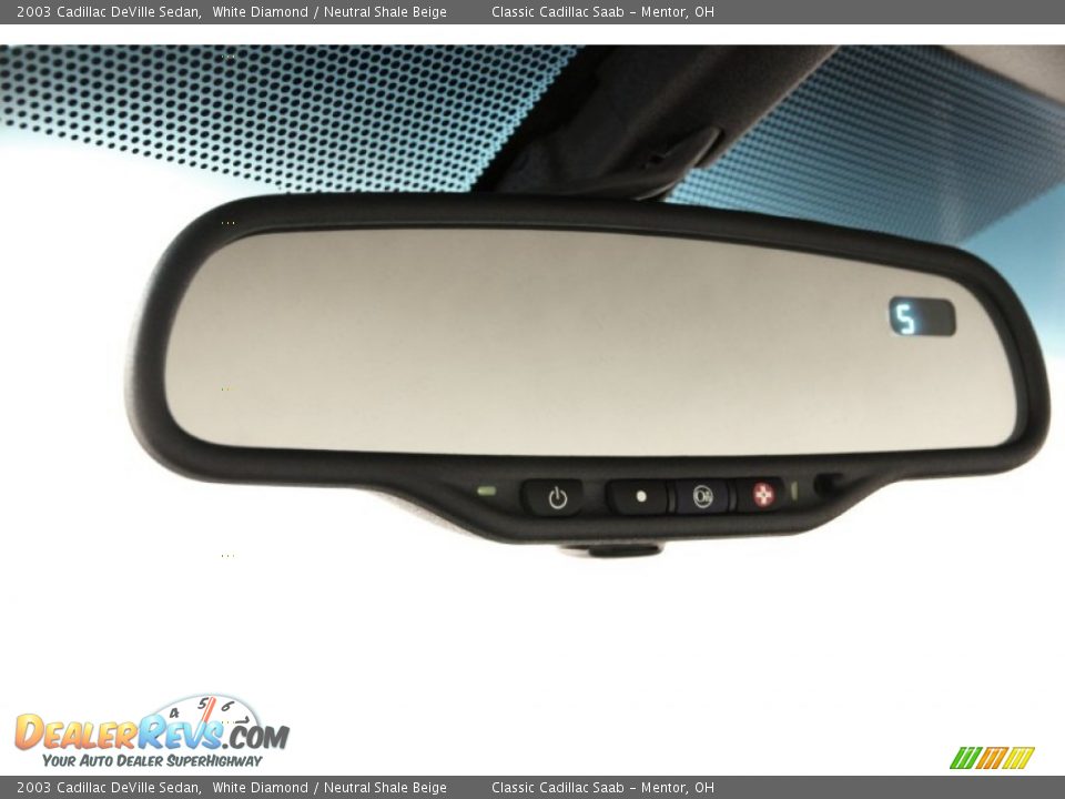 2003 Cadillac DeVille Sedan White Diamond / Neutral Shale Beige Photo #10