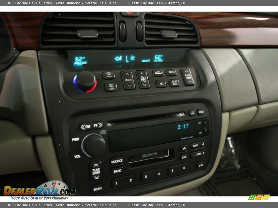2003 Cadillac DeVille Sedan White Diamond / Neutral Shale Beige Photo #11