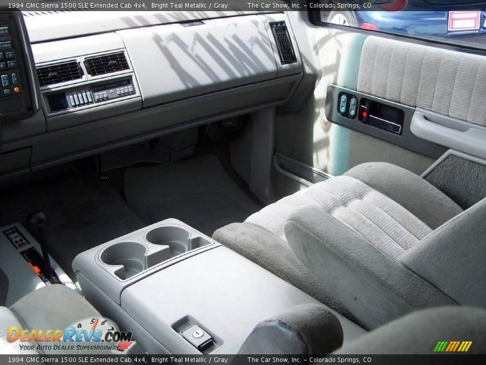 1994 GMC Sierra 1500 SLE Extended Cab 4x4 Bright Teal Metallic / Gray Photo #10