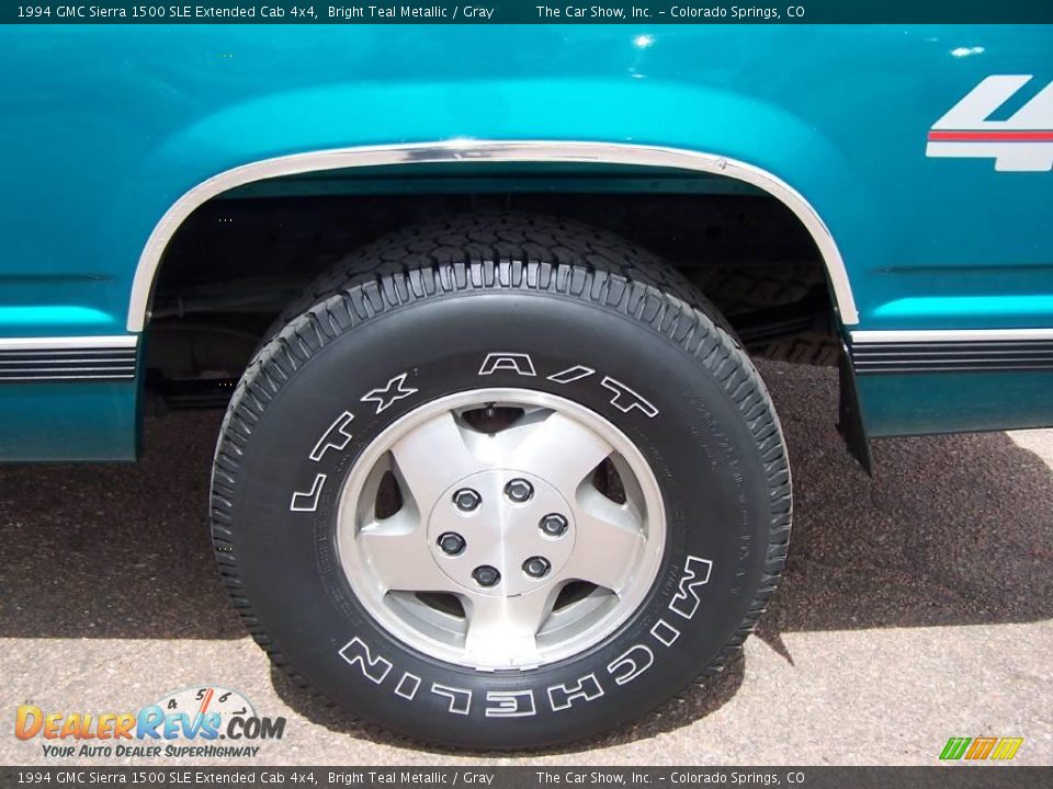 1994 GMC Sierra 1500 SLE Extended Cab 4x4 Bright Teal Metallic / Gray Photo #25