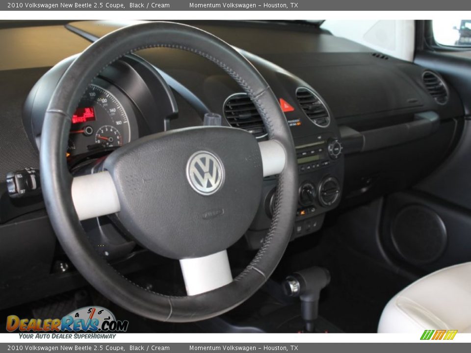 2010 Volkswagen New Beetle 2.5 Coupe Black / Cream Photo #15