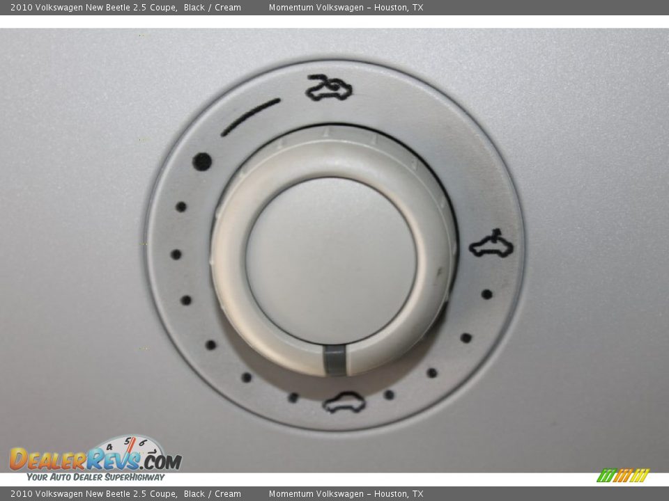 2010 Volkswagen New Beetle 2.5 Coupe Black / Cream Photo #16