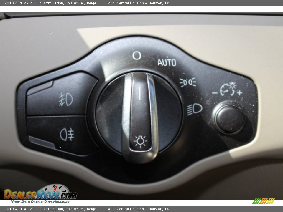 2010 Audi A4 2.0T quattro Sedan Ibis White / Beige Photo #16