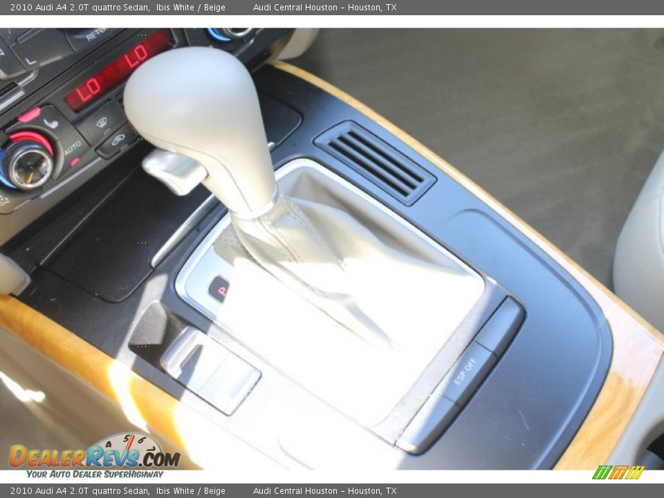 2010 Audi A4 2.0T quattro Sedan Ibis White / Beige Photo #24