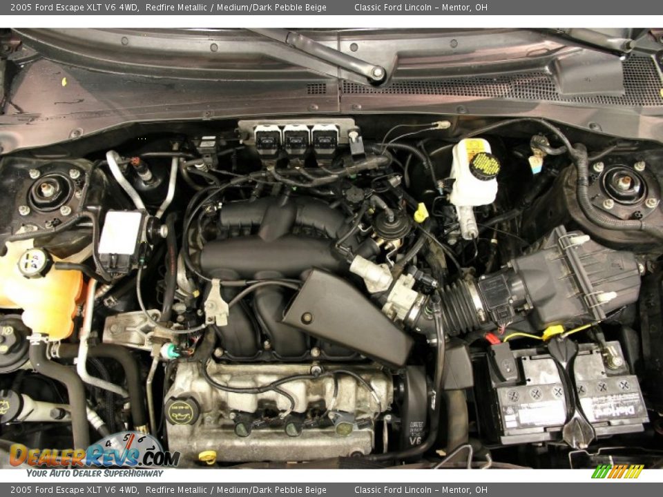 2005 Ford Escape XLT V6 4WD Redfire Metallic / Medium/Dark Pebble Beige Photo #15