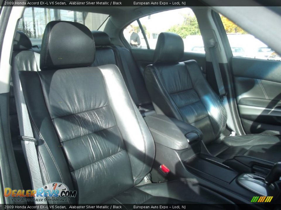 2009 Honda Accord EX-L V6 Sedan Alabaster Silver Metallic / Black Photo #15