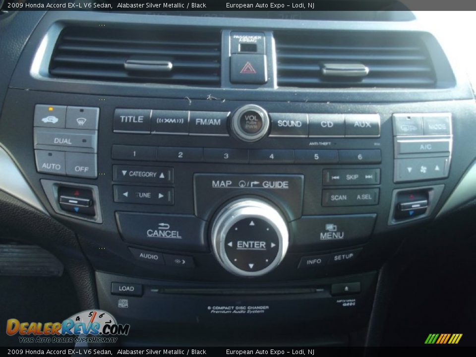 2009 Honda Accord EX-L V6 Sedan Alabaster Silver Metallic / Black Photo #29