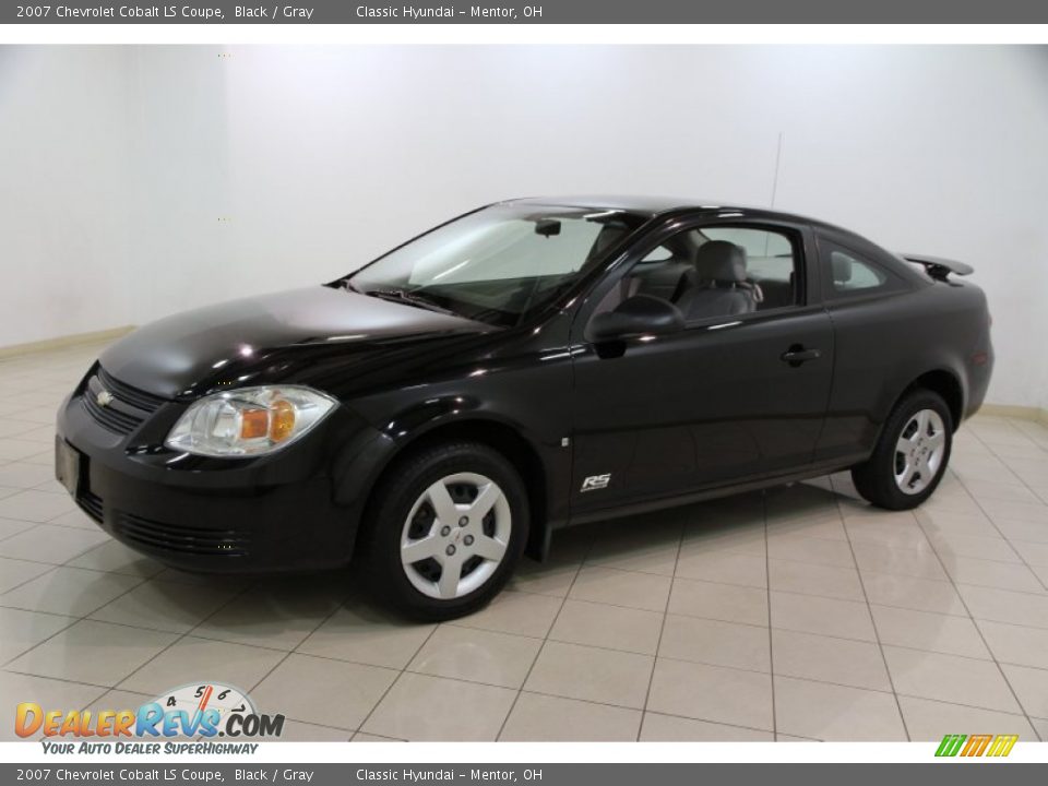 2007 Chevrolet Cobalt LS Coupe Black / Gray Photo #3