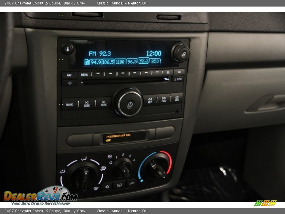 2007 Chevrolet Cobalt LS Coupe Black / Gray Photo #8