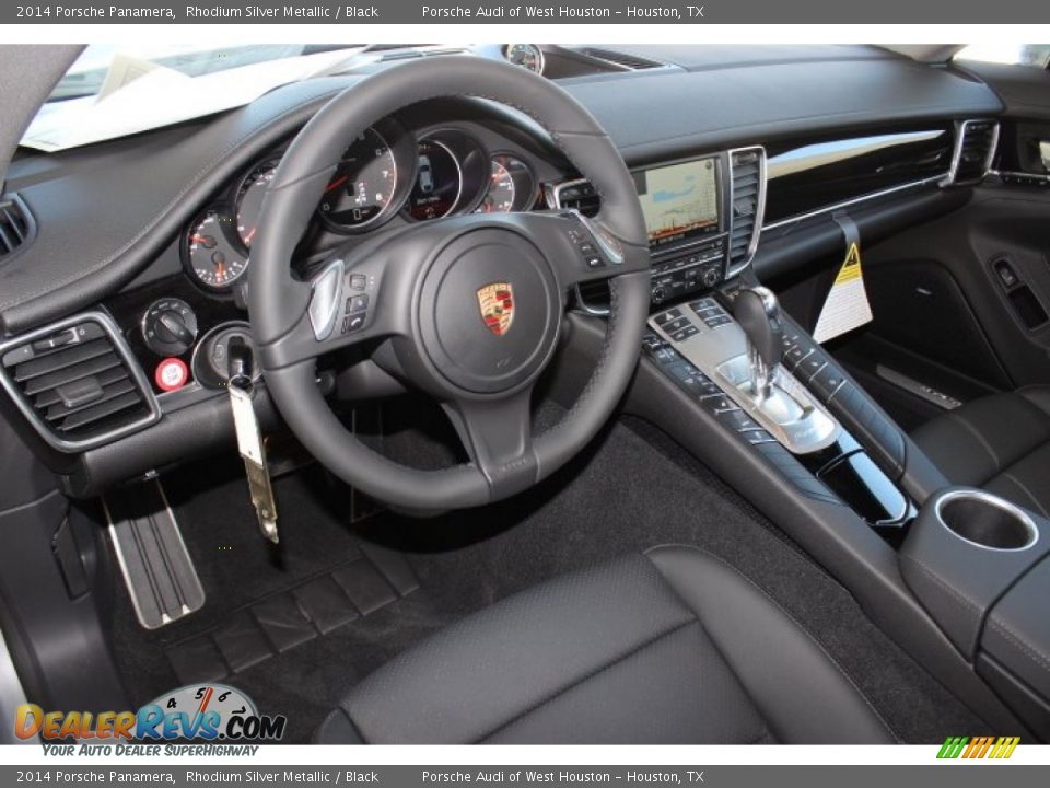 Black Interior - 2014 Porsche Panamera  Photo #13