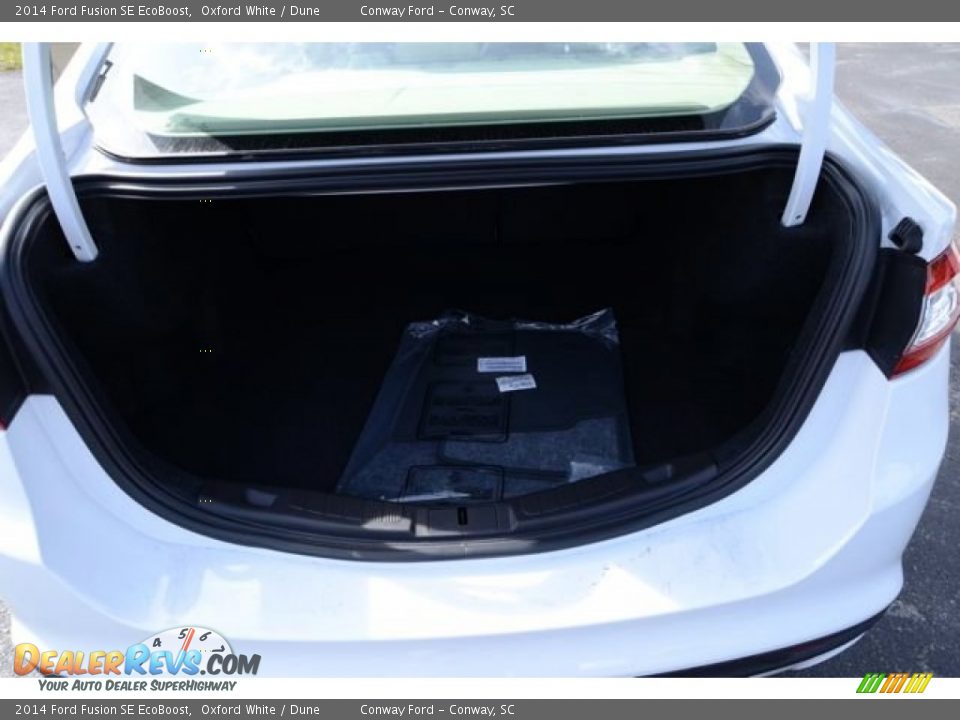 2014 Ford Fusion SE EcoBoost Oxford White / Dune Photo #16