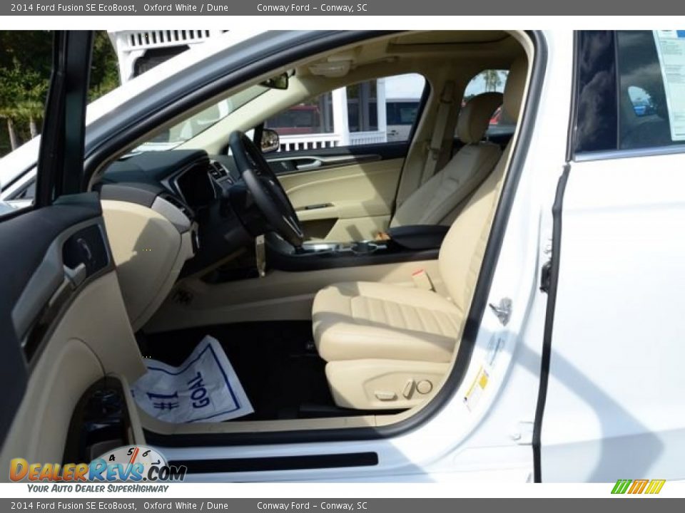 2014 Ford Fusion SE EcoBoost Oxford White / Dune Photo #20