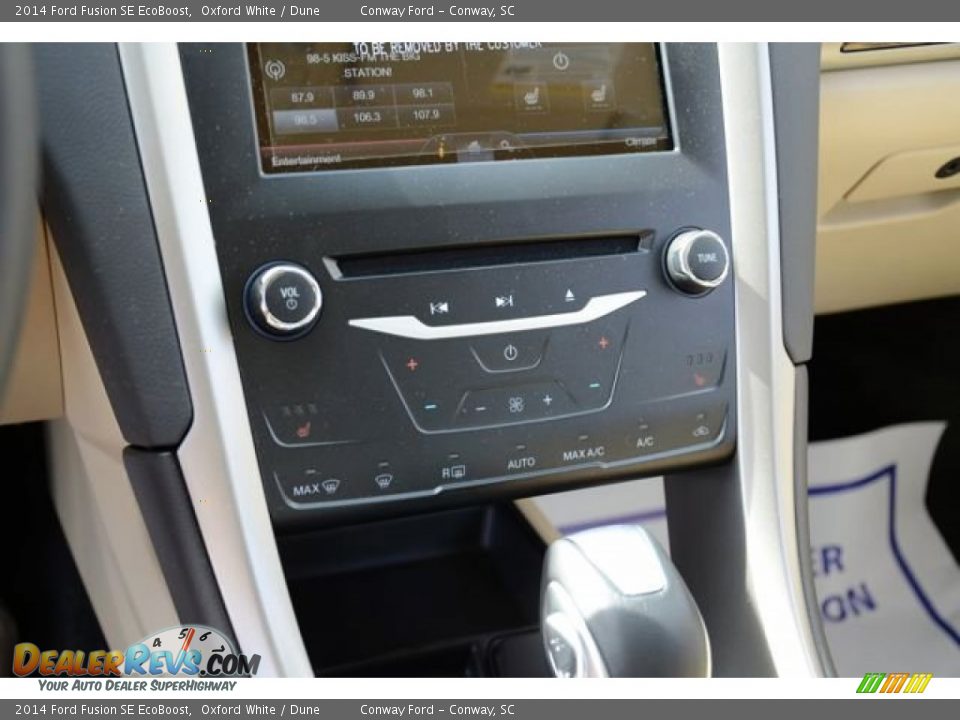 2014 Ford Fusion SE EcoBoost Oxford White / Dune Photo #28