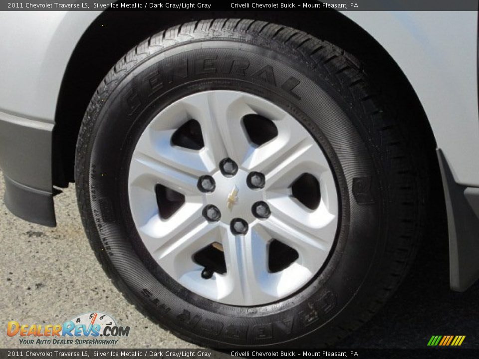 2011 Chevrolet Traverse LS Silver Ice Metallic / Dark Gray/Light Gray Photo #3