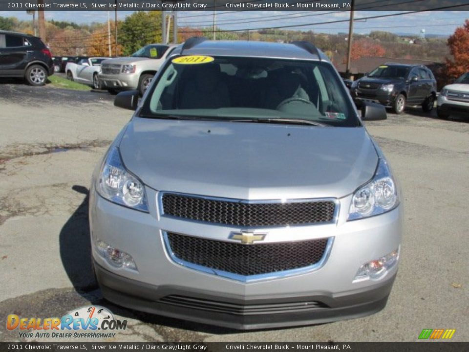 2011 Chevrolet Traverse LS Silver Ice Metallic / Dark Gray/Light Gray Photo #9