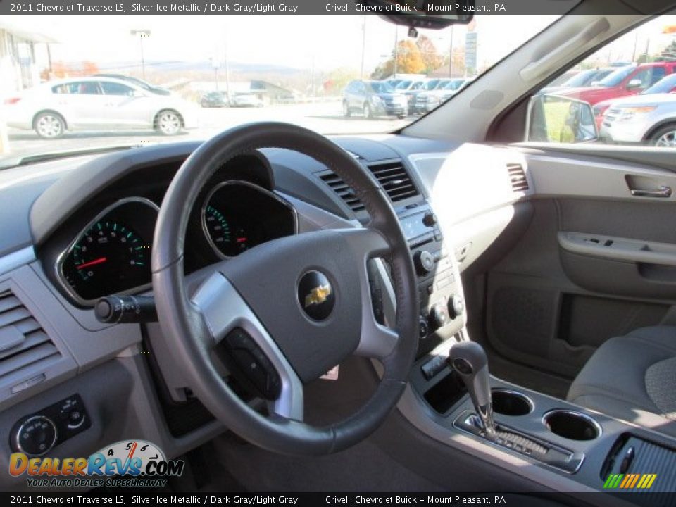 2011 Chevrolet Traverse LS Silver Ice Metallic / Dark Gray/Light Gray Photo #13