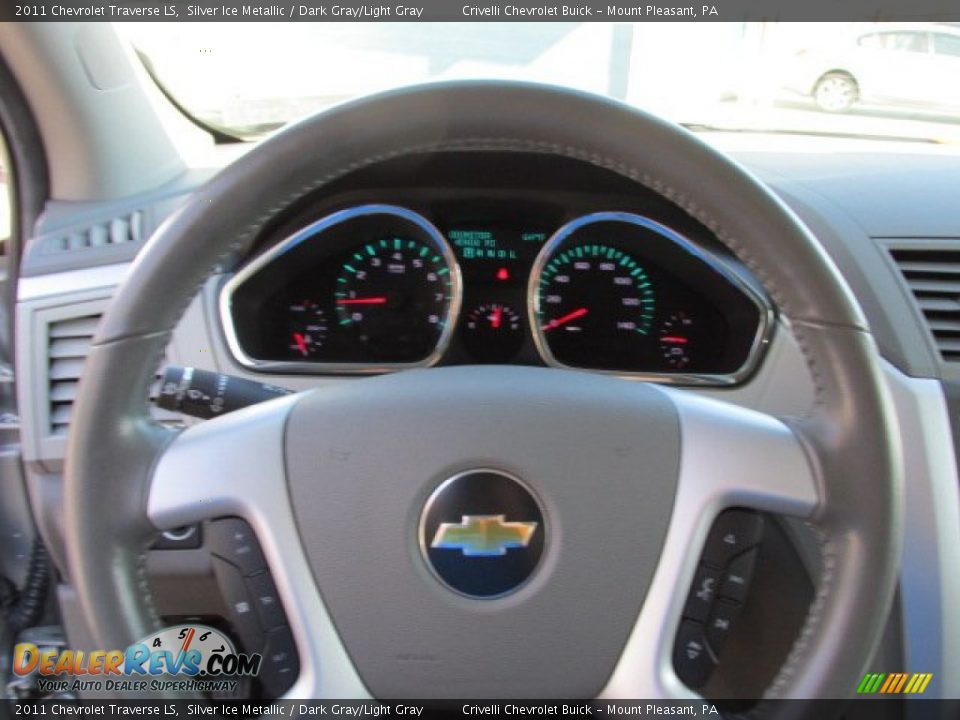 2011 Chevrolet Traverse LS Silver Ice Metallic / Dark Gray/Light Gray Photo #22