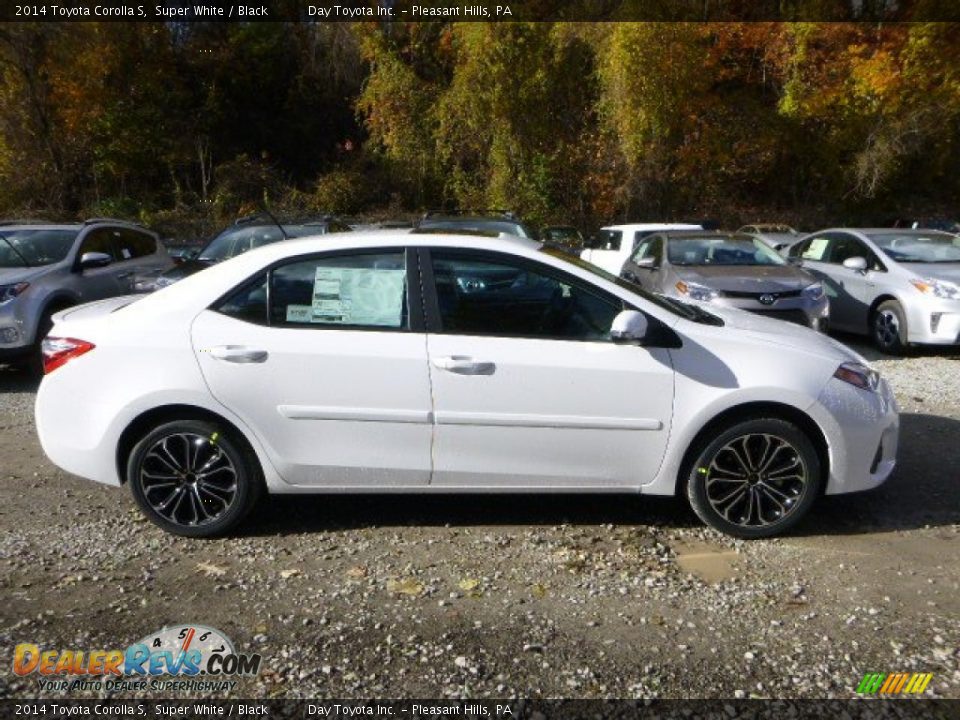 2014 Toyota Corolla S Super White / Black Photo #2