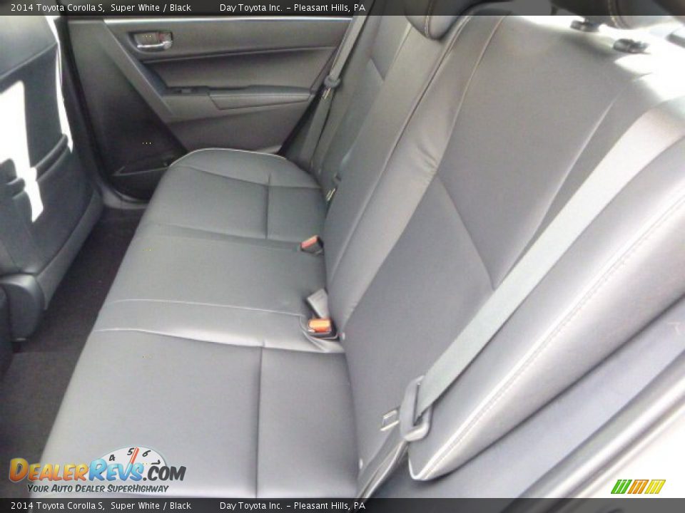 2014 Toyota Corolla S Super White / Black Photo #11